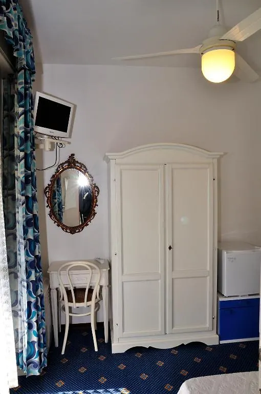 Hotel Tirreno Forte dei Marmi Italy