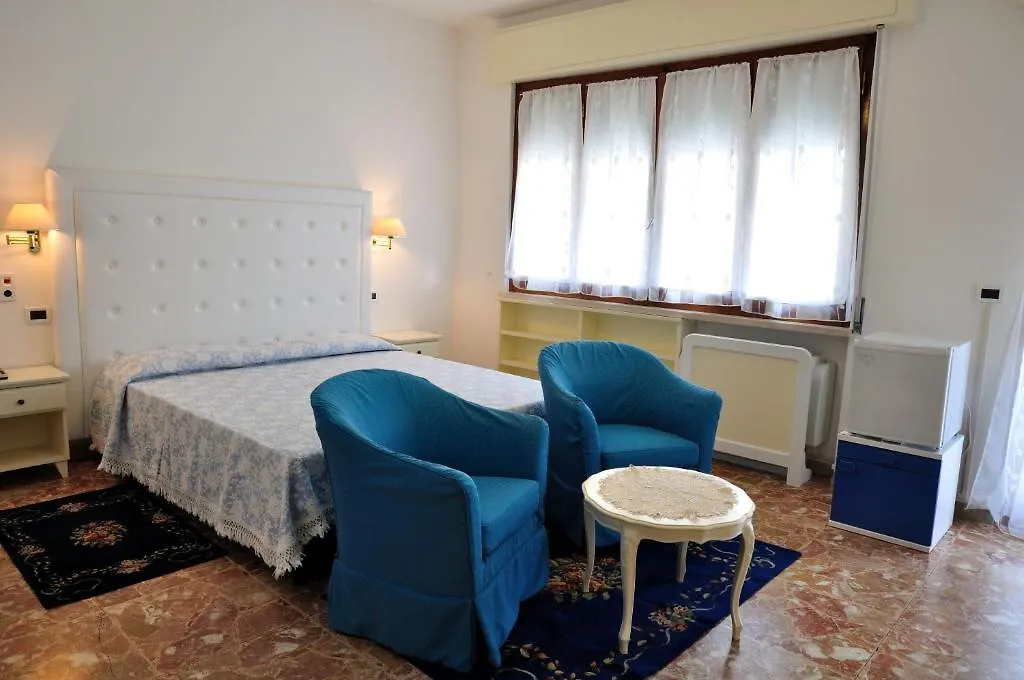 Hotel Tirreno Forte dei Marmi