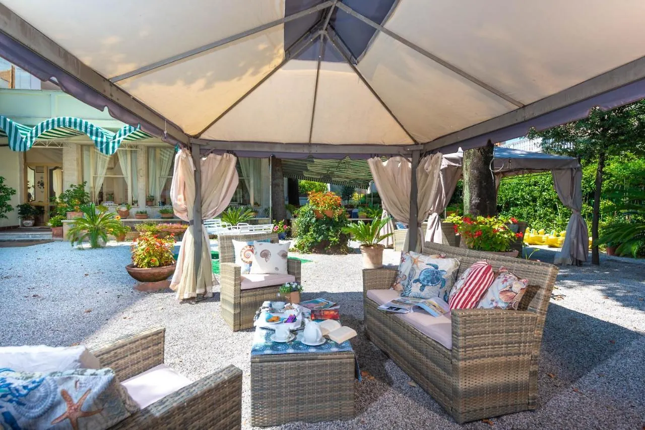 Hotel Tirreno Forte dei Marmi